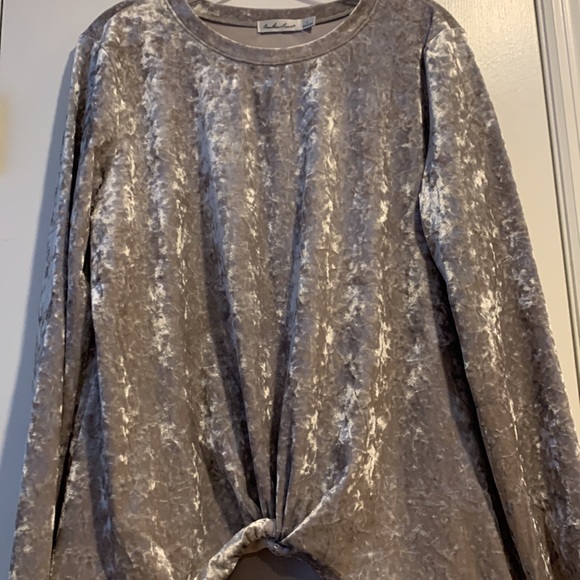 Long brushed velvet top with rolled knot front - Picture 2 of 6